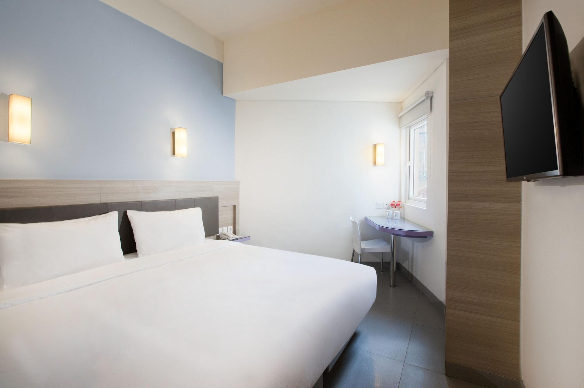 Amaris Hotel Satrio Kuningan - Джакарта Экстерьер фото